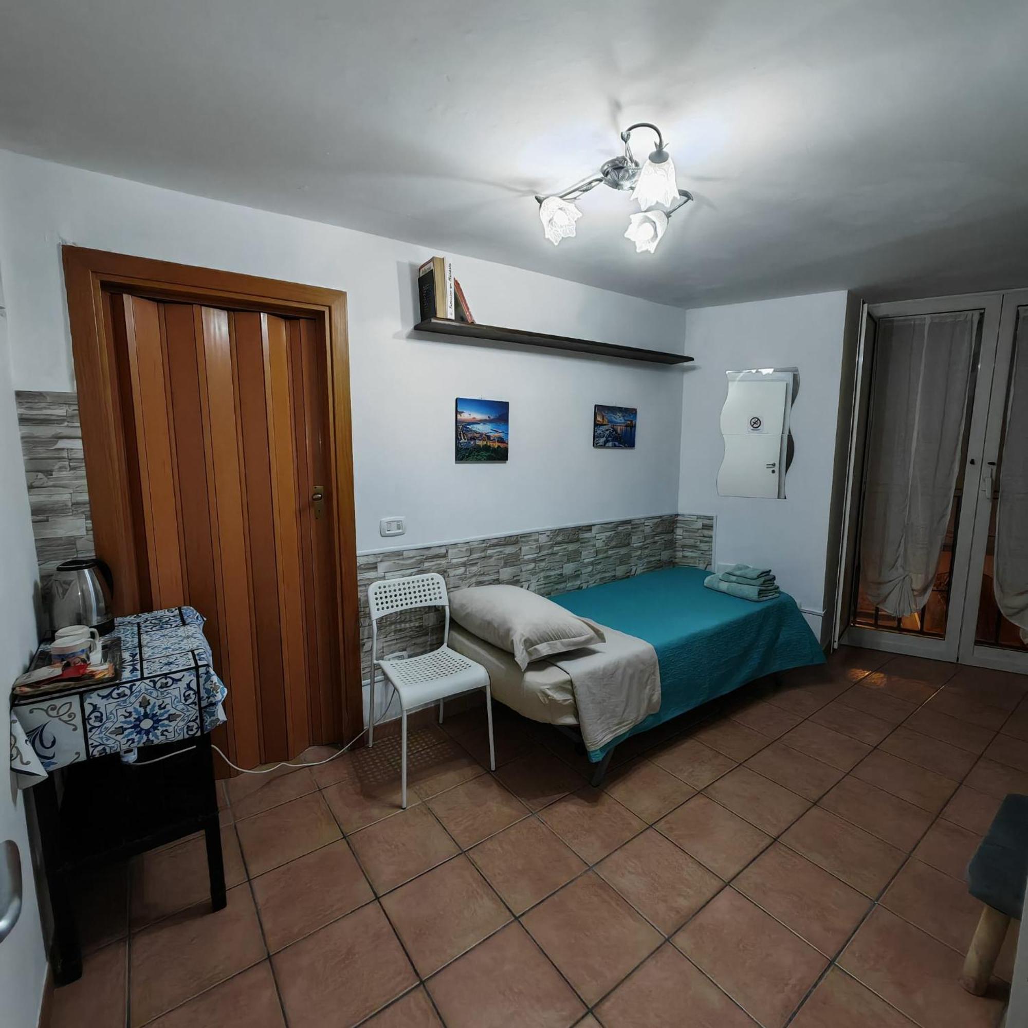 The Second Floor Otel Napoli Dış mekan fotoğraf